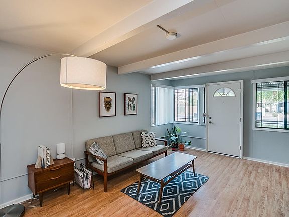 4th image of 1114 S Farmer Ave