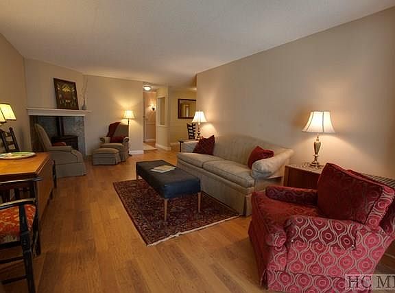 3rd image of 510 N 5th St Suite 3A