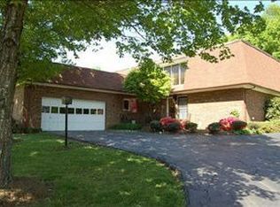 4235 Sandhurst Dr, Clemmons, NC 27012