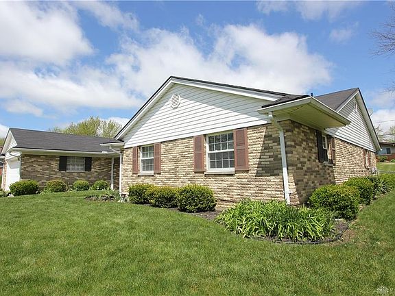 2nd image of 519 Blue Jay Dr