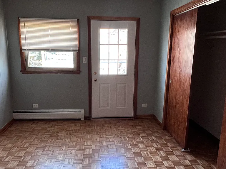 5236 N Delphia Ave #2W — Photo 5
