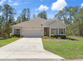 82 Grass St, Homosassa, FL 34446