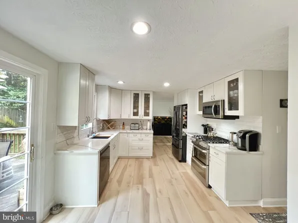 11005 Maiden Dr, Bowie, MD 20720