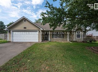 1309 N Genoa Ave, Fayetteville, AR 72704