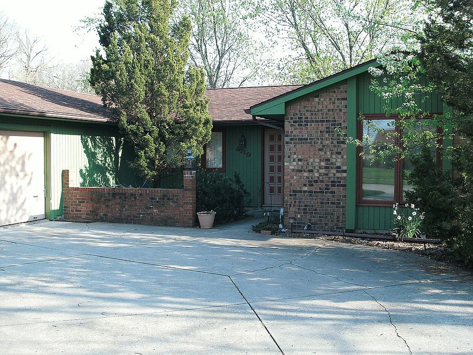 2nd image of 6710 Laurelwood Cv