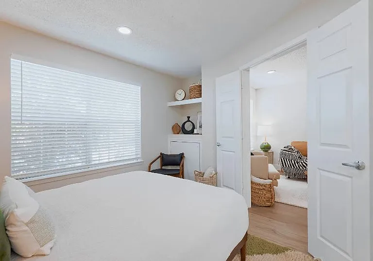 TRELLIS Canyon Creek Apartments — Photo 12