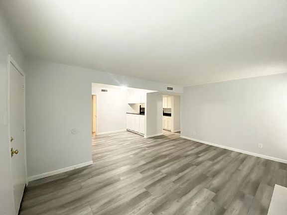 2nd image of 12816 Midway Rd APT 1049