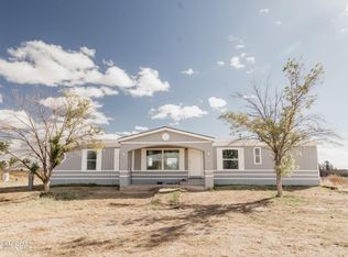 738 N Taylor Rd, Willcox, AZ 85643