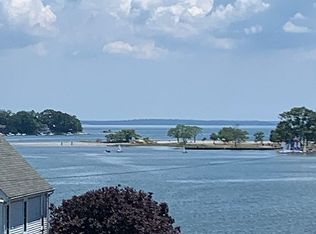 205 Weed Ave, Stamford, CT 06902