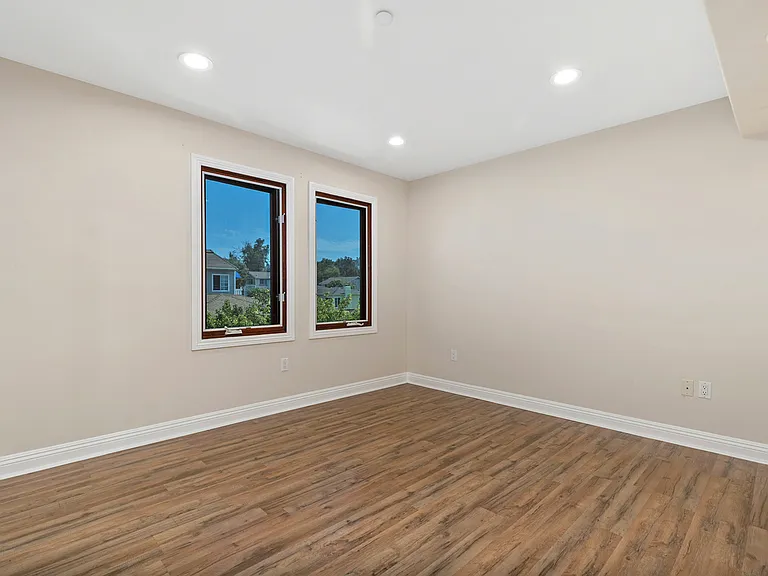 148 W Marquita #B — Photo 28
