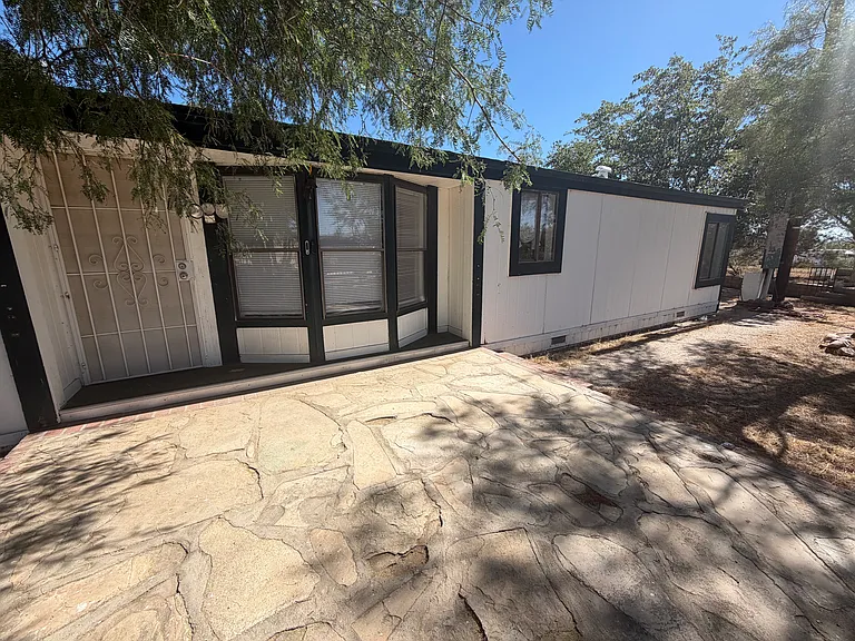 3150 Stone Ave — Photo 11