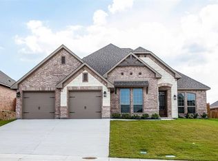 703 La Paloma Rd, Sanger, TX 76266