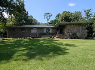 3744 Locksley Dr, Mountain Brook, AL 35223