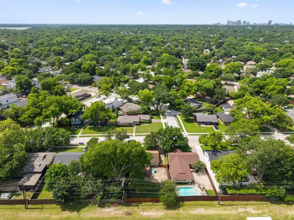 7103 Wake Forrest Dr, Dallas, TX 75214