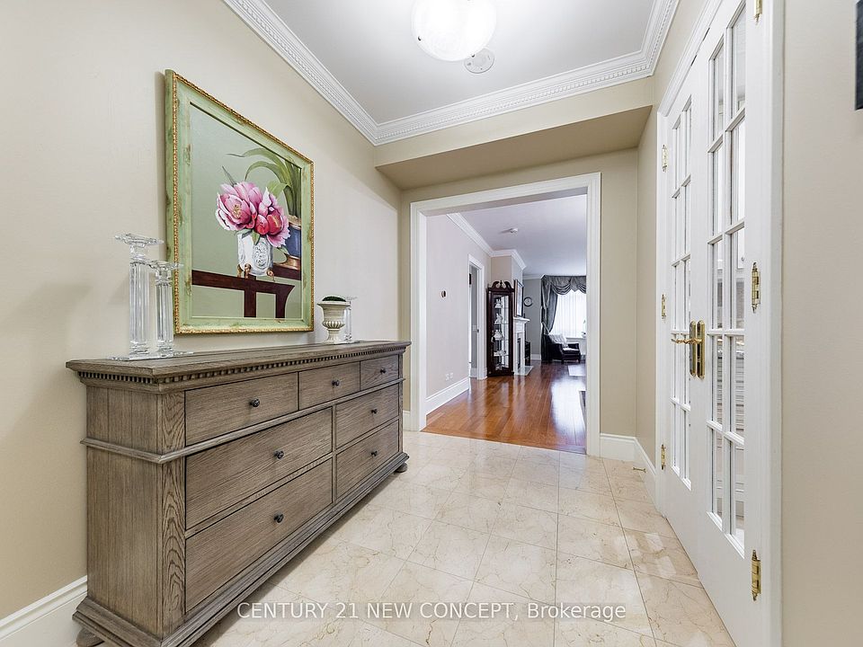 1st image of 7071 Bayview Ave #204