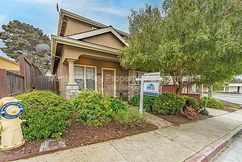 594 Lopez Ave Photo 1