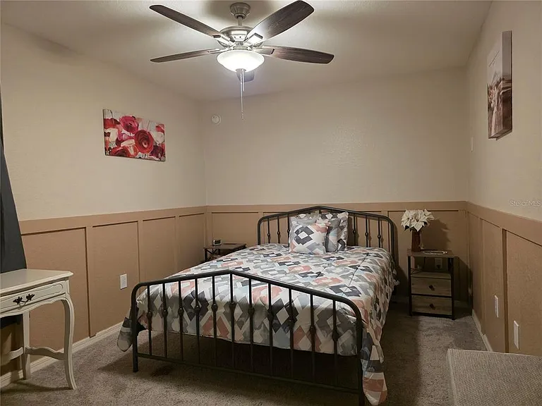 424 Capri Way — Photo 16