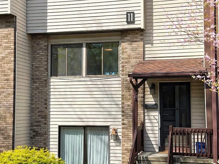 259 Village Ct — Photo 1