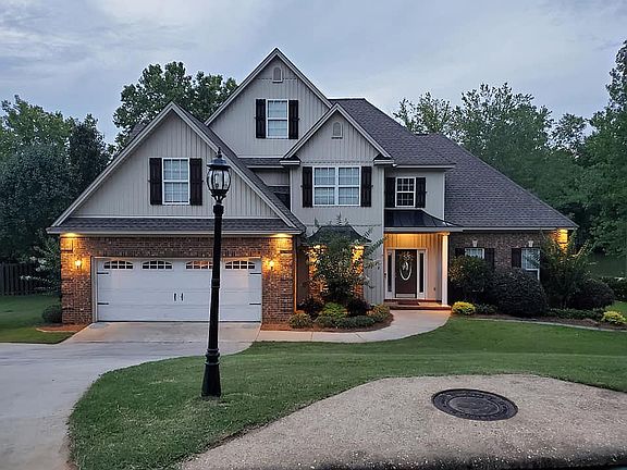 You'll love the curb appeal!