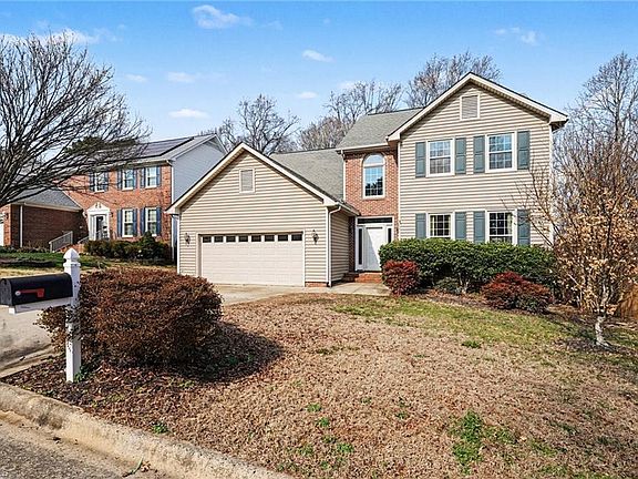 3rd image of 3608 Two Oaks Dr