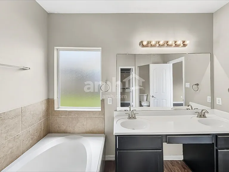 28914 Hidden Lake Ct W — Photo 10