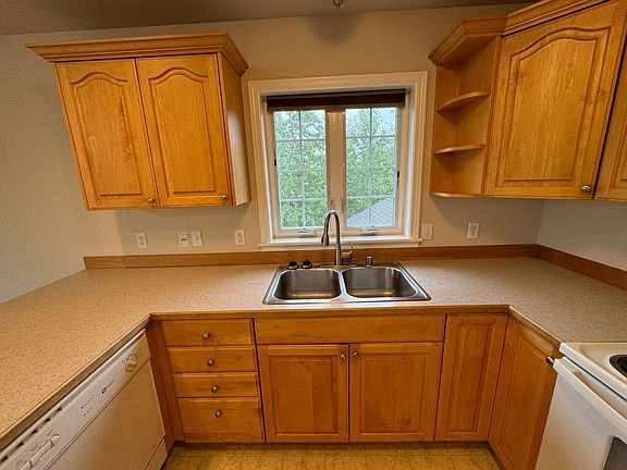 3rd image of 8172 W Donna Marie Ln #3