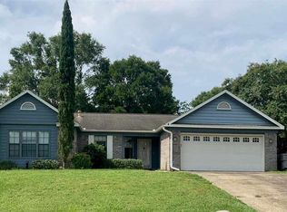 4639 Northpointe Cir, Pensacola, FL 32514