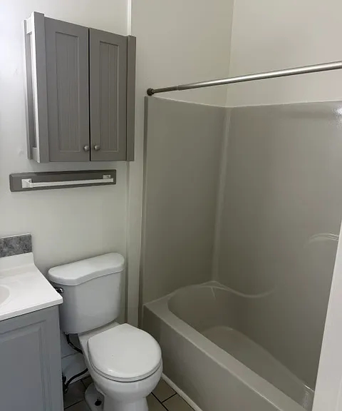 632 Mercer St #B — Photo 10