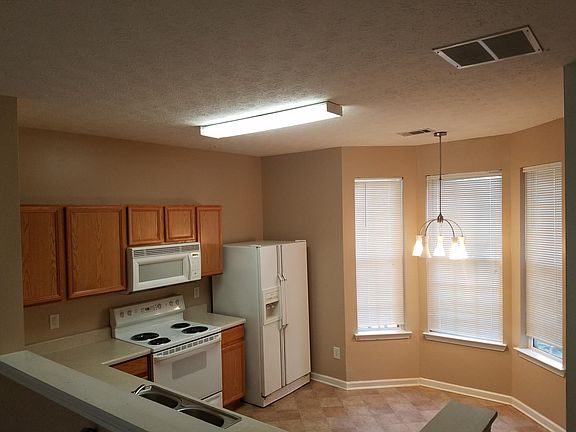 Kitchen with eat in area