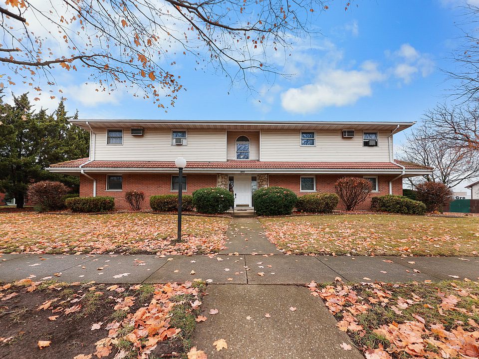 1st image of 100 Green Acres Dr APT 2
