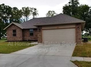 4587 W Brownstone Trce, Springfield, MO 65807