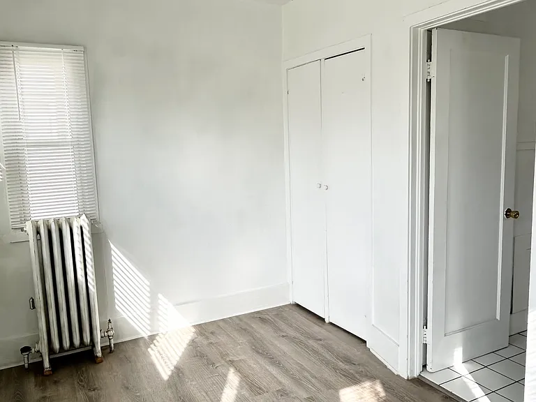 305 E 3rd Ave #7 — Photo 6
