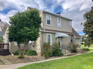 1514 Summit St, Marshalltown, IA 50158