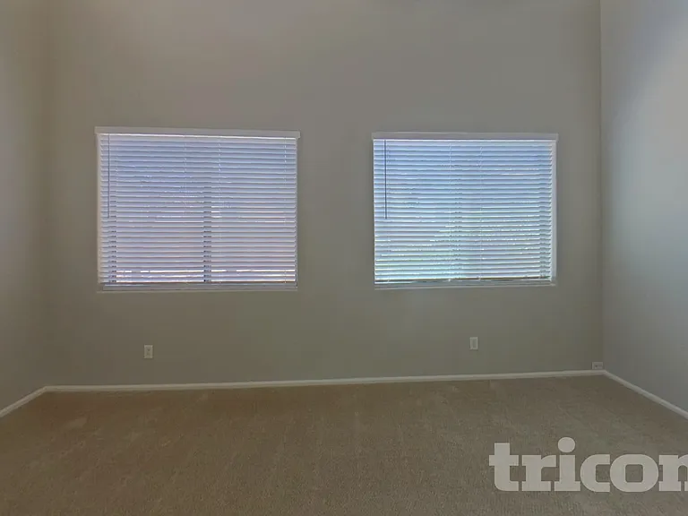 45063 W Jack Rabbit Trl — Photo 2