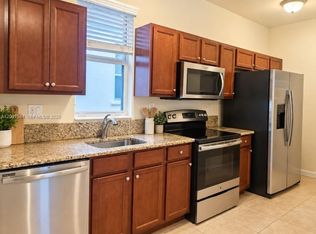 9532 SW 169th Pl, Miami, FL 33196