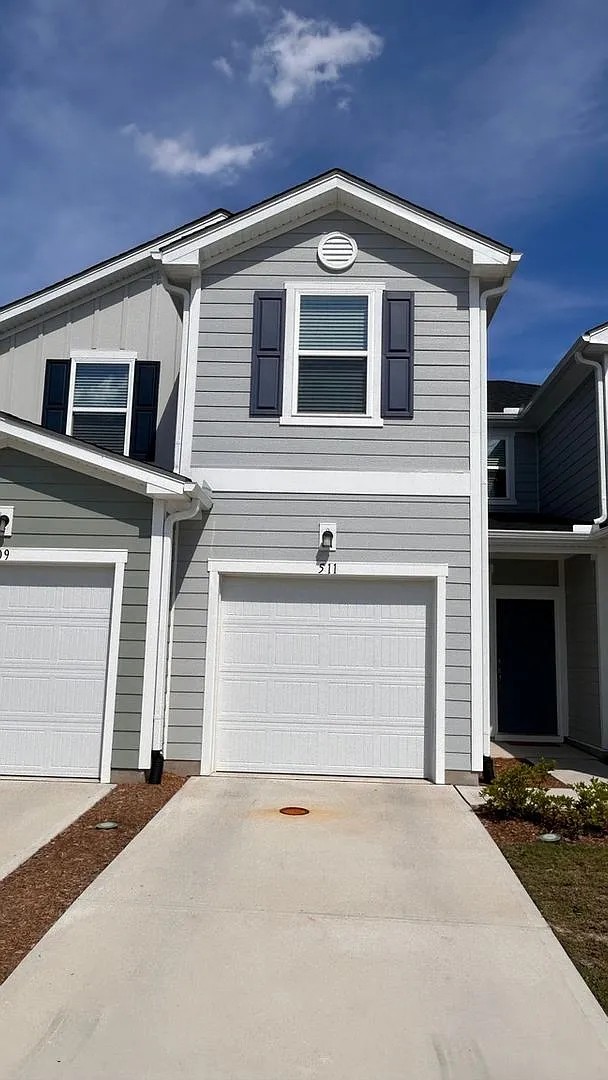 Charming 3BR Townhome in Durham — Photo 1