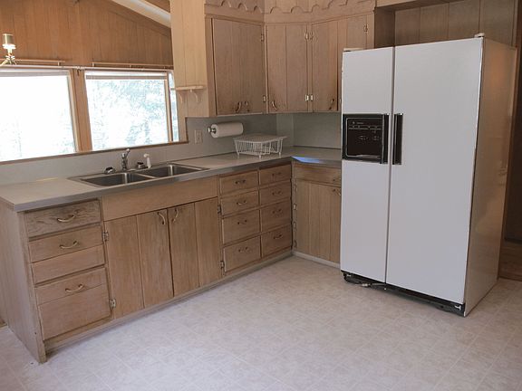 Kitchen main level