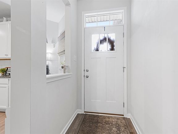 4th image of 125 Melinda Ct