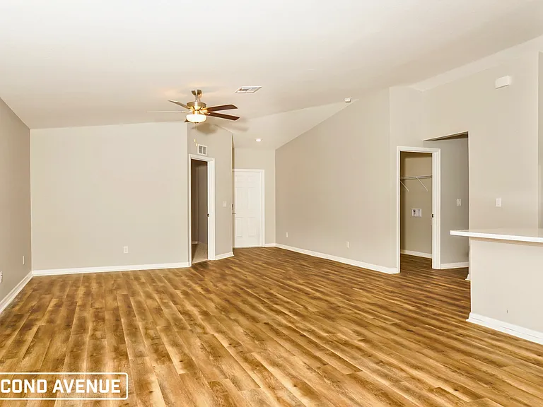 14203 Brisk Ave — Photo 4
