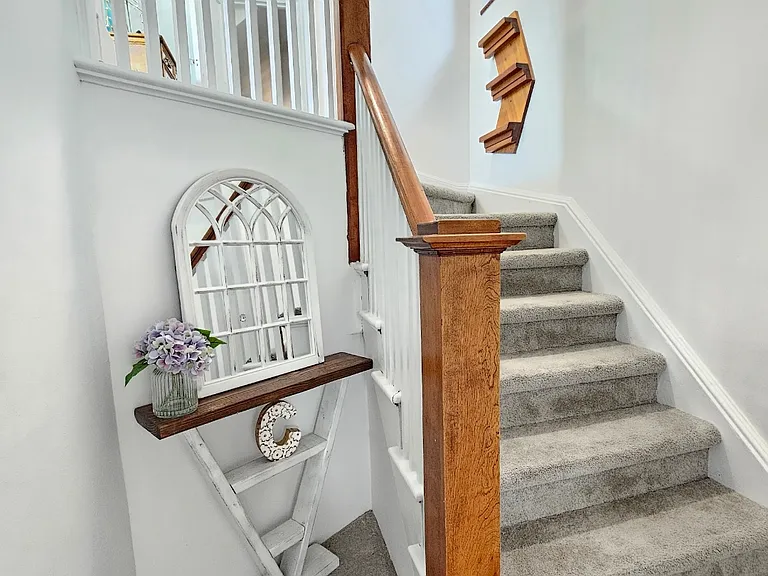 6 Staub Ct — Photo 10