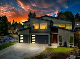 10018 NE 196th Pl, Bothell, WA 98011