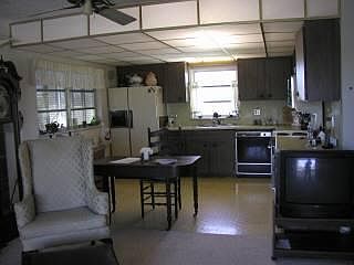 2nd image of 321 3rd K C B Street Ky
