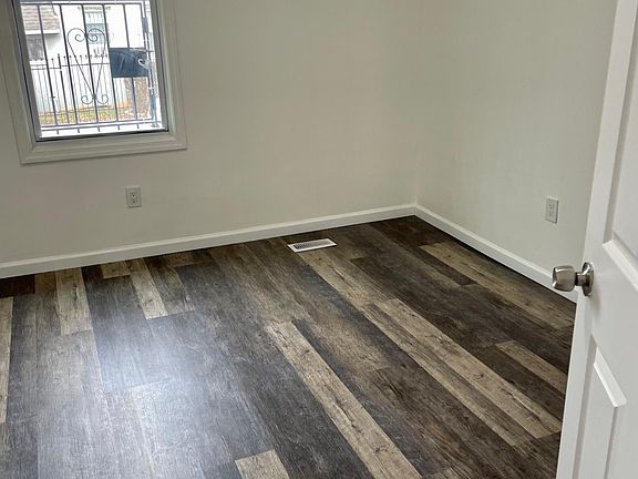4th image of 88 Abinger Pl #1R