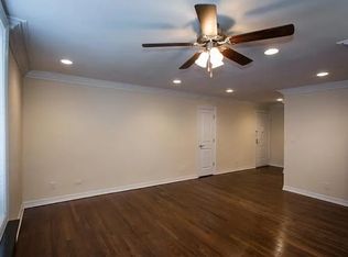27 Garden Ct #2, Far Rockaway, NY 11691