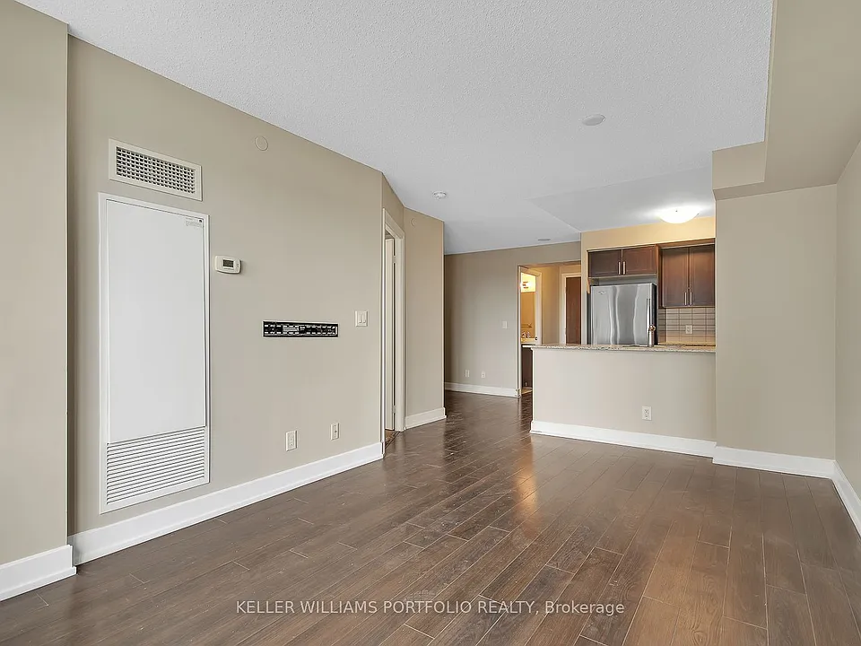 6 Eva Rd #509