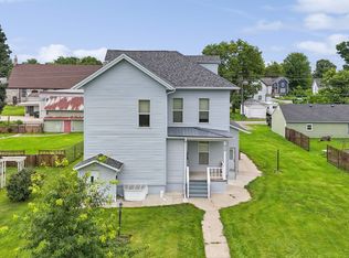 920 High St, Grinnell, IA 50112