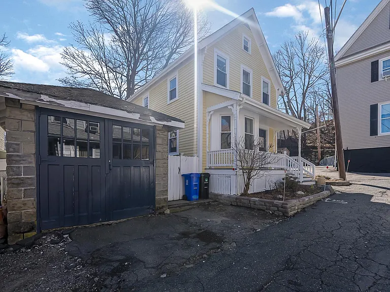16 Oak Grove Ter — Photo 35