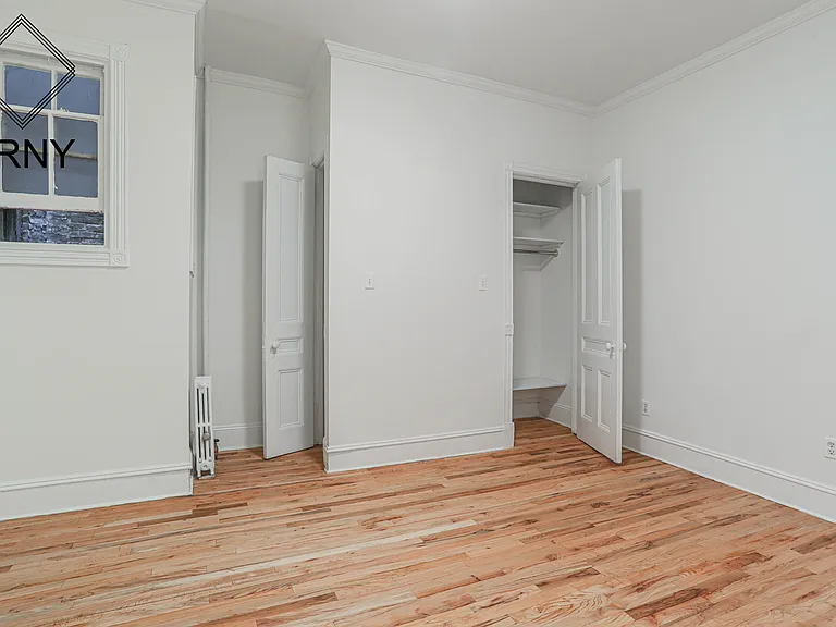 860 Manhattan Ave #2 — Photo 9