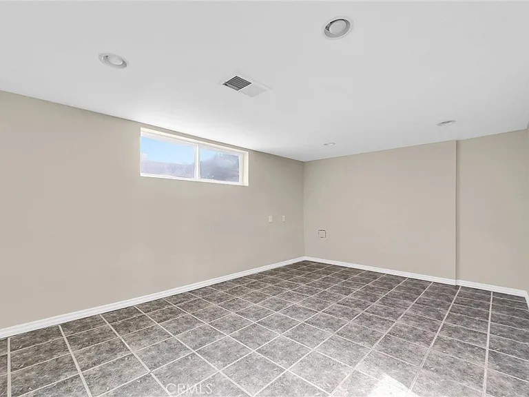 820 Acapulco St — Photo 19