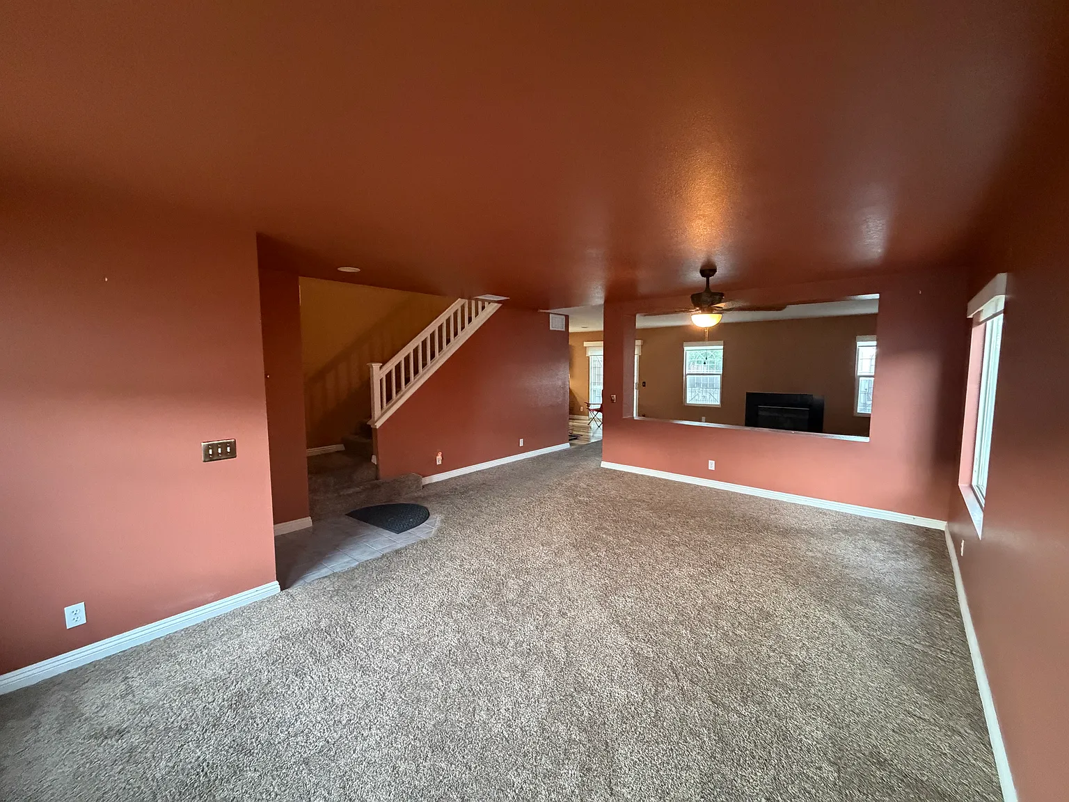 4 bed, 2.5 bath, 2156 sqft, $3,400 — Photo 4